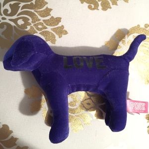 PURPLE (PINK) velvet vs dog!