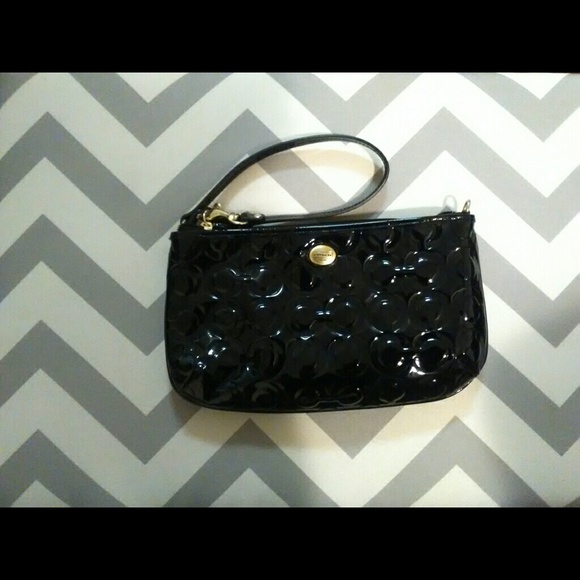 New Coach Wristlet