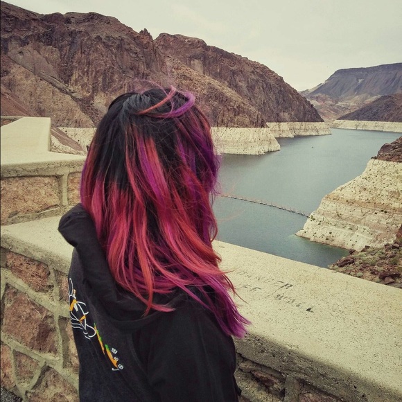 ๐พ Meet your seller! ๐ฎ - Picture 2 of 2