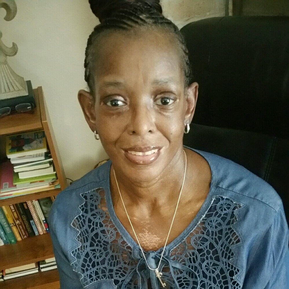Meet your Posher, Monica