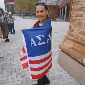 Meet your Posher, Kayla