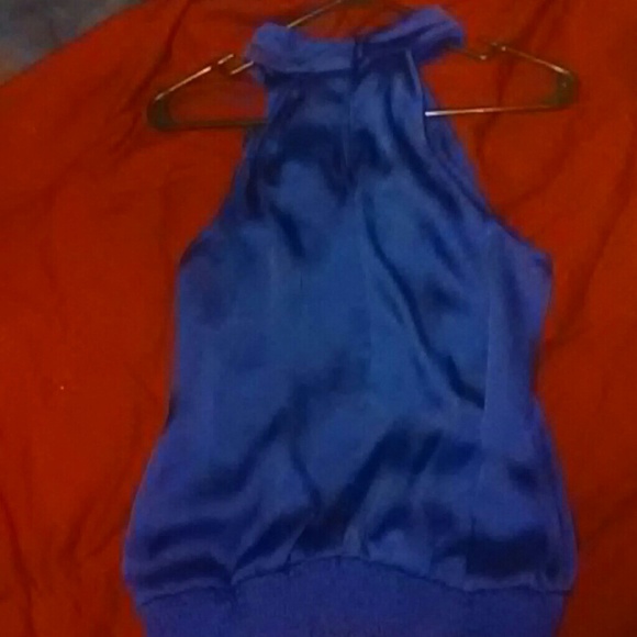 ??Beautiful Blouse?? - Picture 2 of 2