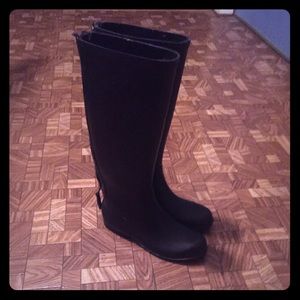 Urban Outfitters Rain Boots