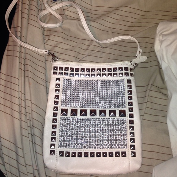 Cute sparkly purse!