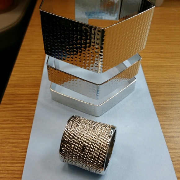 Bracelets - Picture 4 of 4