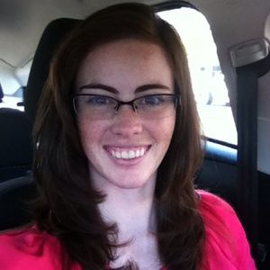 Meet your Posher, Lauren