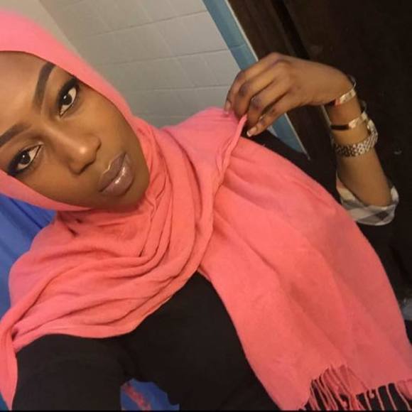 Meet your Posher, Rokia