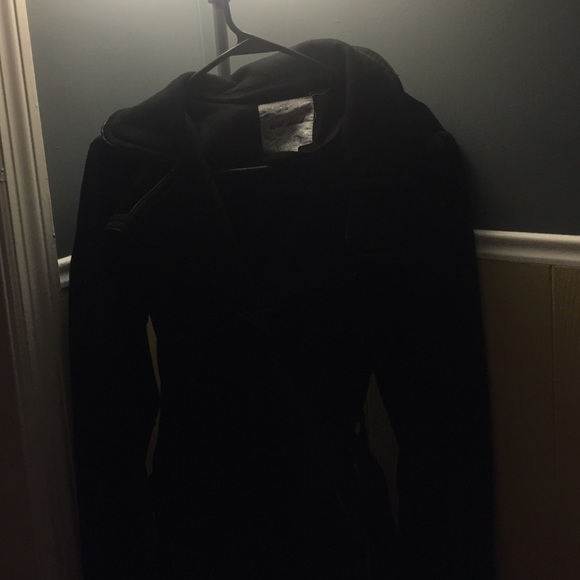 coat - Picture 2 of 2