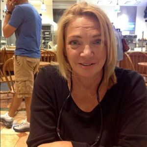 Meet your Posher, Dawn