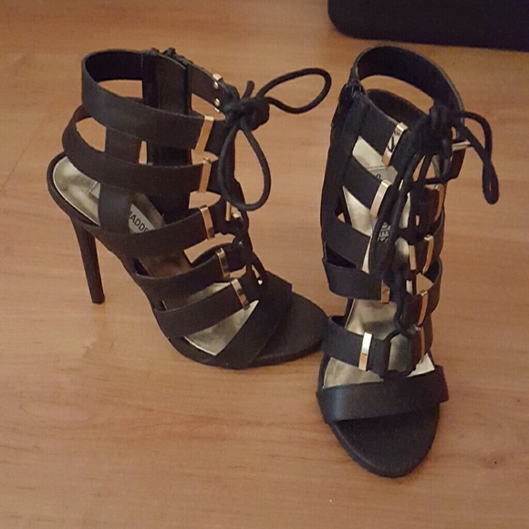 STEVE MADDEN HEELS