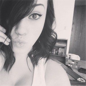 Meet your Posher, Courtney