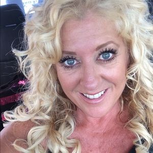 Meet your Posher, Stacy