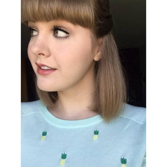 Meet your Posher, Julie - Picture 1 of 1