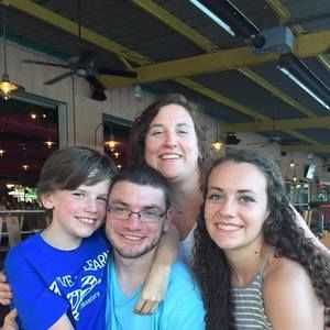 Meet your Posher, Shirlene