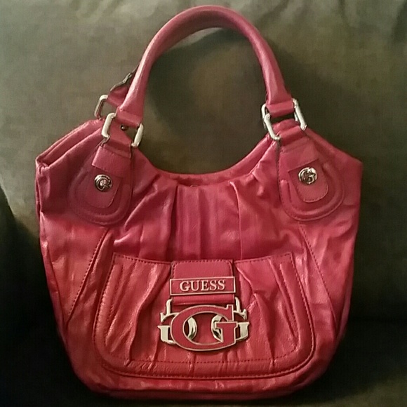 Guess shoulder bag...near perfect condition!