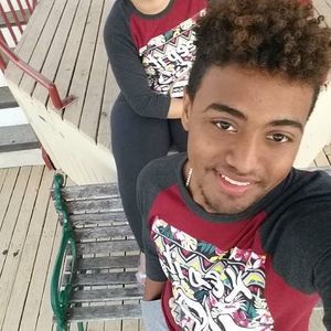 Meet your Posher, Javier