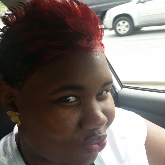 Meet your Posher, Charpelle - Picture 1 of 1