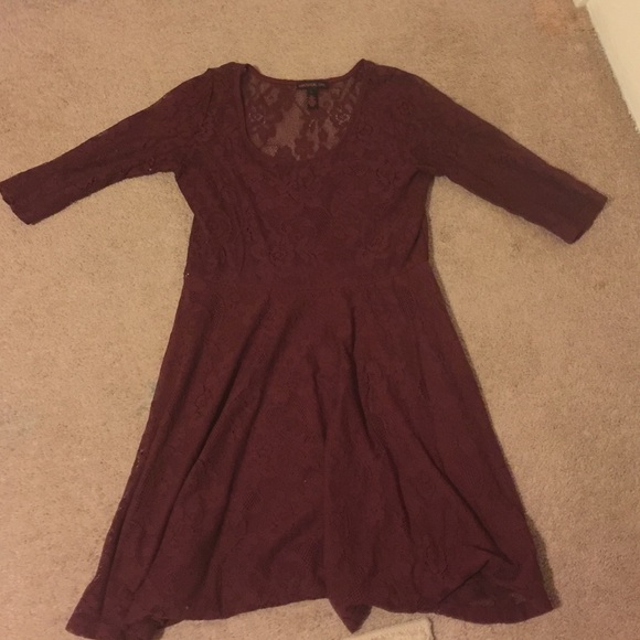 Maroon 3/4 sleeve dress