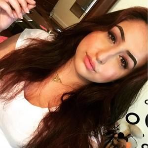 Meet your Posher, Hera