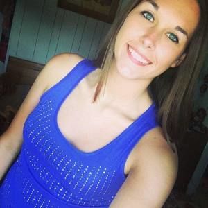 Meet your Posher, Kayla