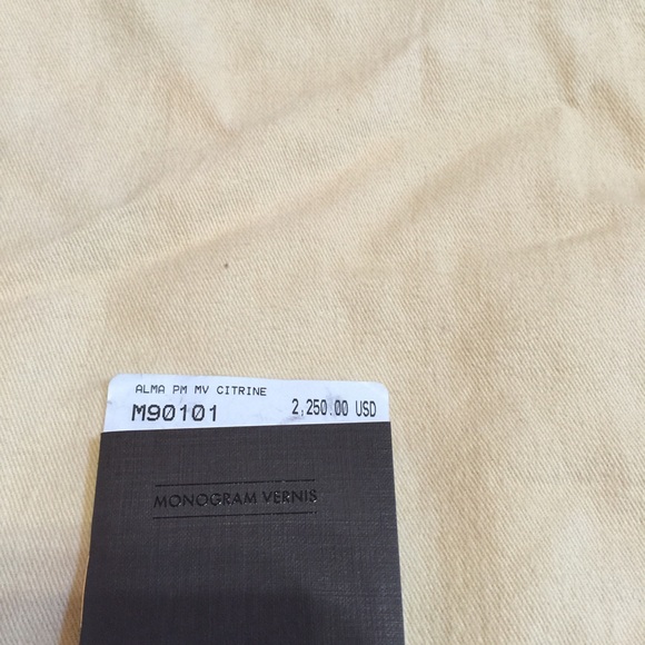 Authentic Louis Vuitton Alma Citrine Bag. - Picture 4 of 15