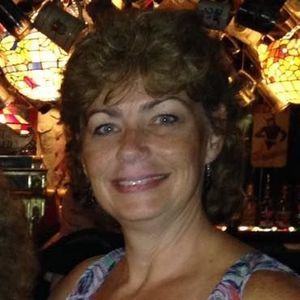 Meet your Posher, Debi