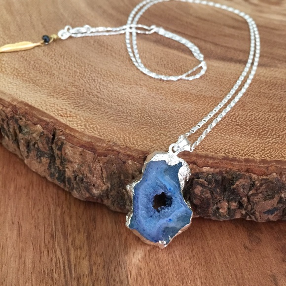 ๐bundled Natural druzy necklace - Picture 2 of 2