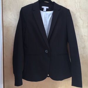 Black one-button blazer