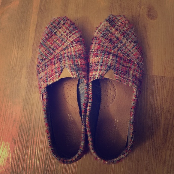 Size 10 TOMS