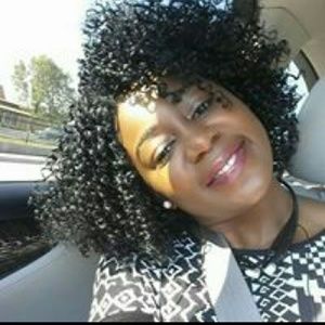 Meet your Posher, Sandrine