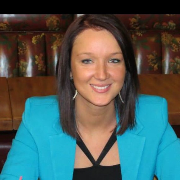 Meet your Posher, Lena - Picture 1 of 1