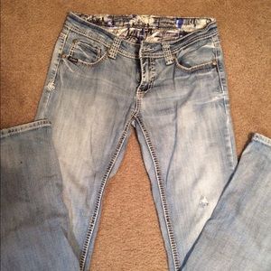 Super cute Adiktd Jeans!!