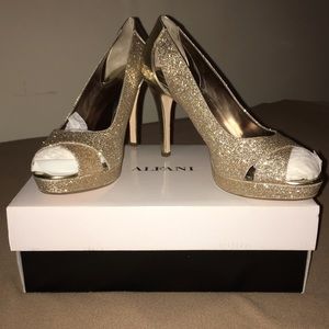 Alfani peep toe pumps