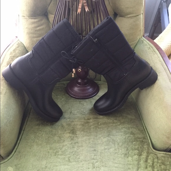 Boots - Picture 2 of 4