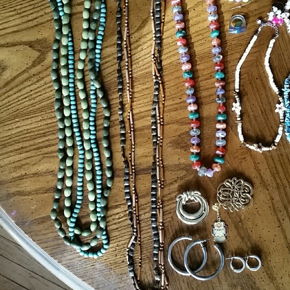 Vintage jewelry  bundle - Picture 2 of 4