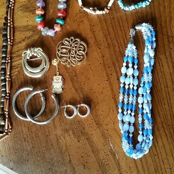 Vintage jewelry  bundle - Picture 3 of 4