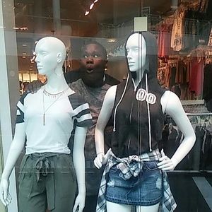 Meet your Posher, Nigel