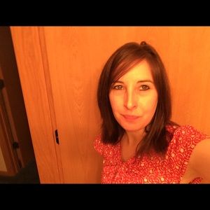 Meet your Posher, Abbi