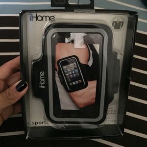 iHome Sports Sleeve Adjustable Armband