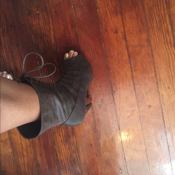 Fall boots! - Picture 3 of 4