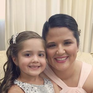 Meet your Posher, Hillary