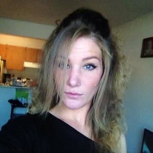 Meet your Posher, Hali