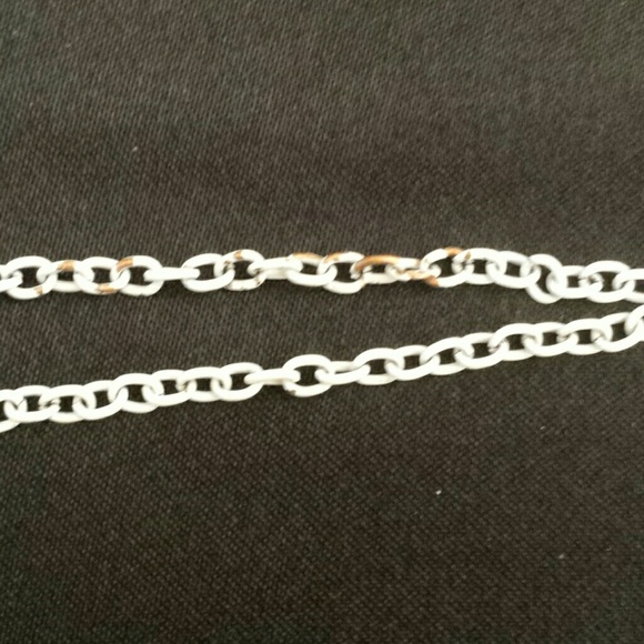 Elephant Necklace - Picture 3 of 4