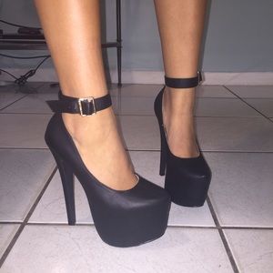 Black Ankle Strap Pumps