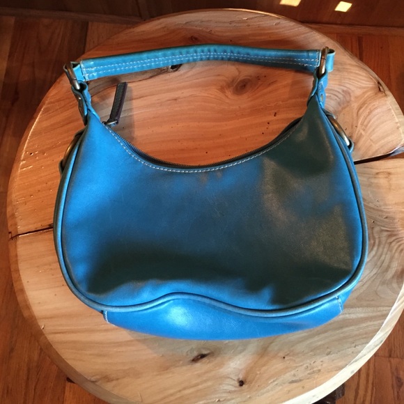 Handbag - Picture 2 of 3
