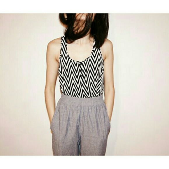 Chevron Zig Zag Top | Monochrome Print