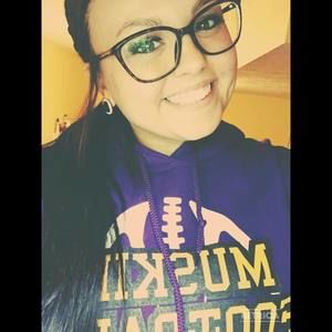 Meet your Posher, Michaela