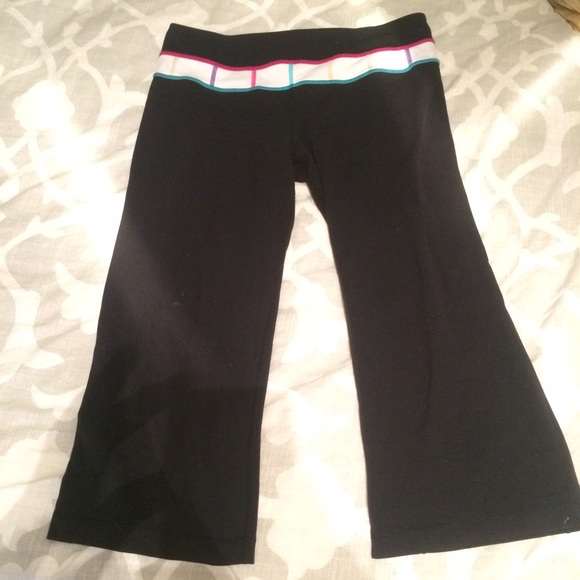 Lululemon Gather and Crow Crops