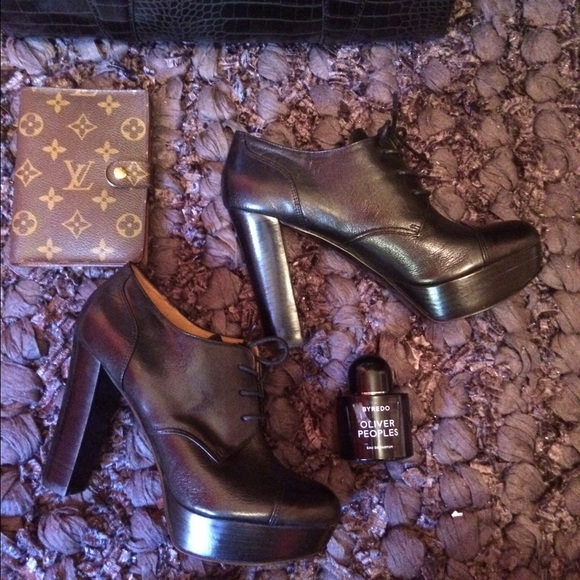 Season Must Have: High Heel Oxford NWOT.