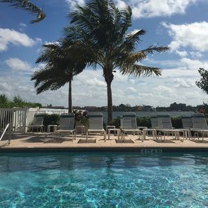 Meet your Posher, Sally